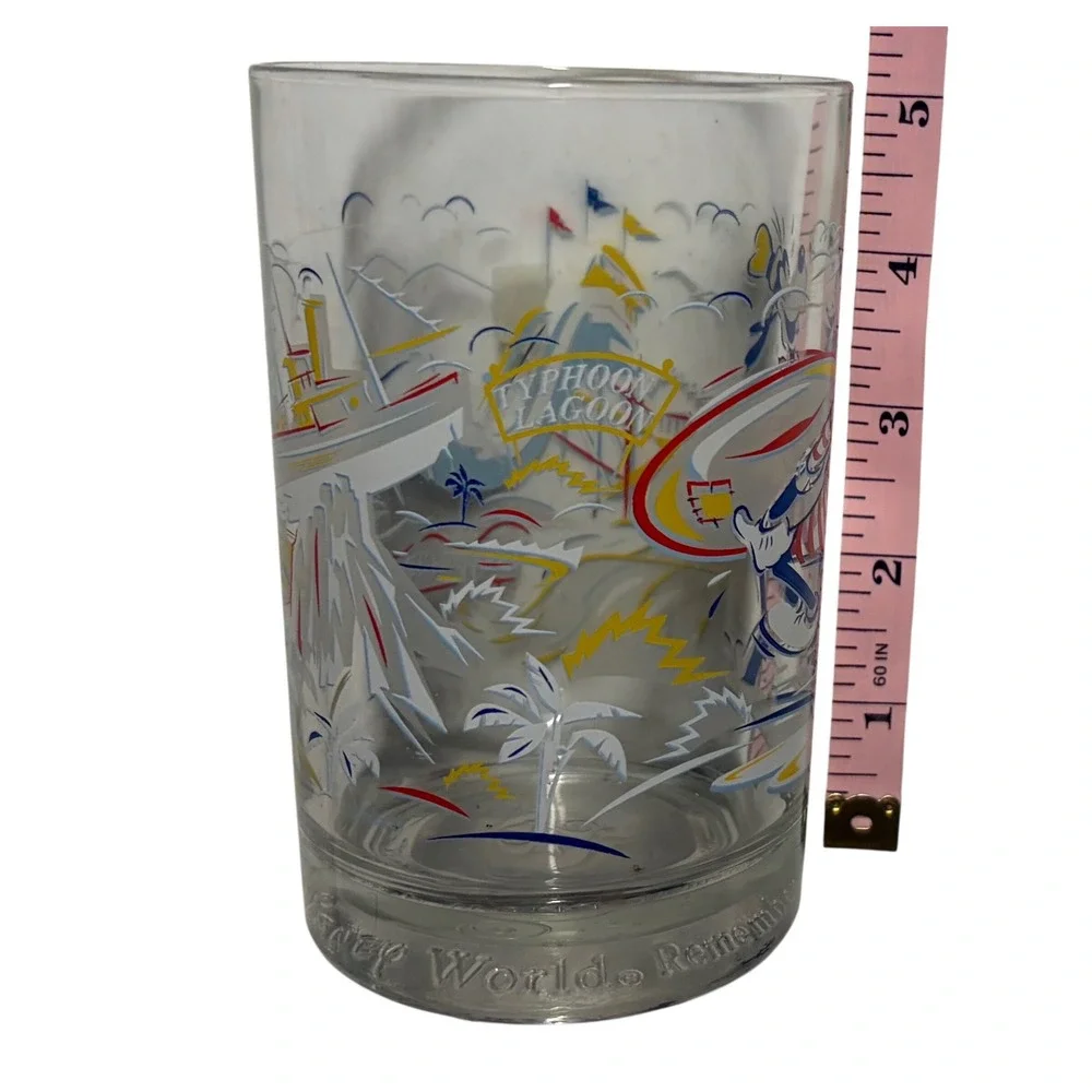 Disney World 25th Anniversary Remember The Magic Goofy Water Park Glasses Set‎ 2